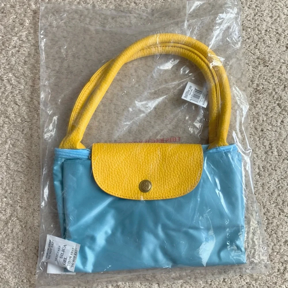 🆕 Expandable Foldable Waterproof Mini-Midi Bag